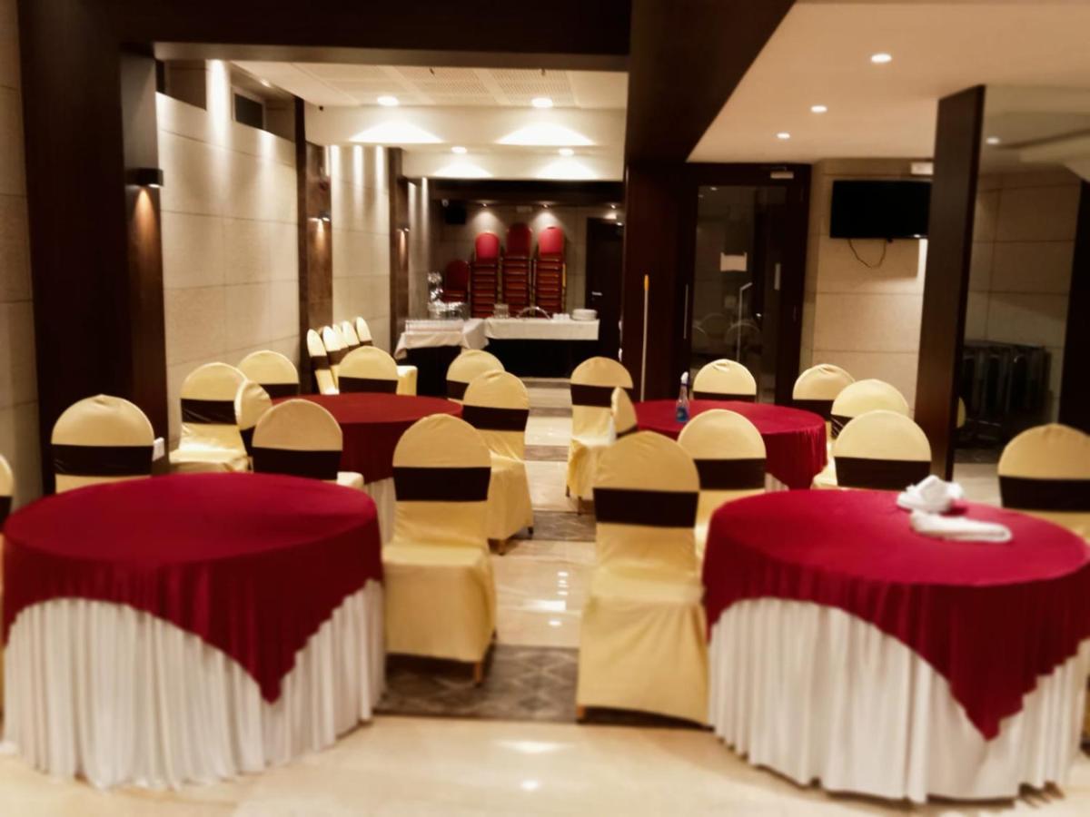 Hotel Laxvas Thane Exterior photo