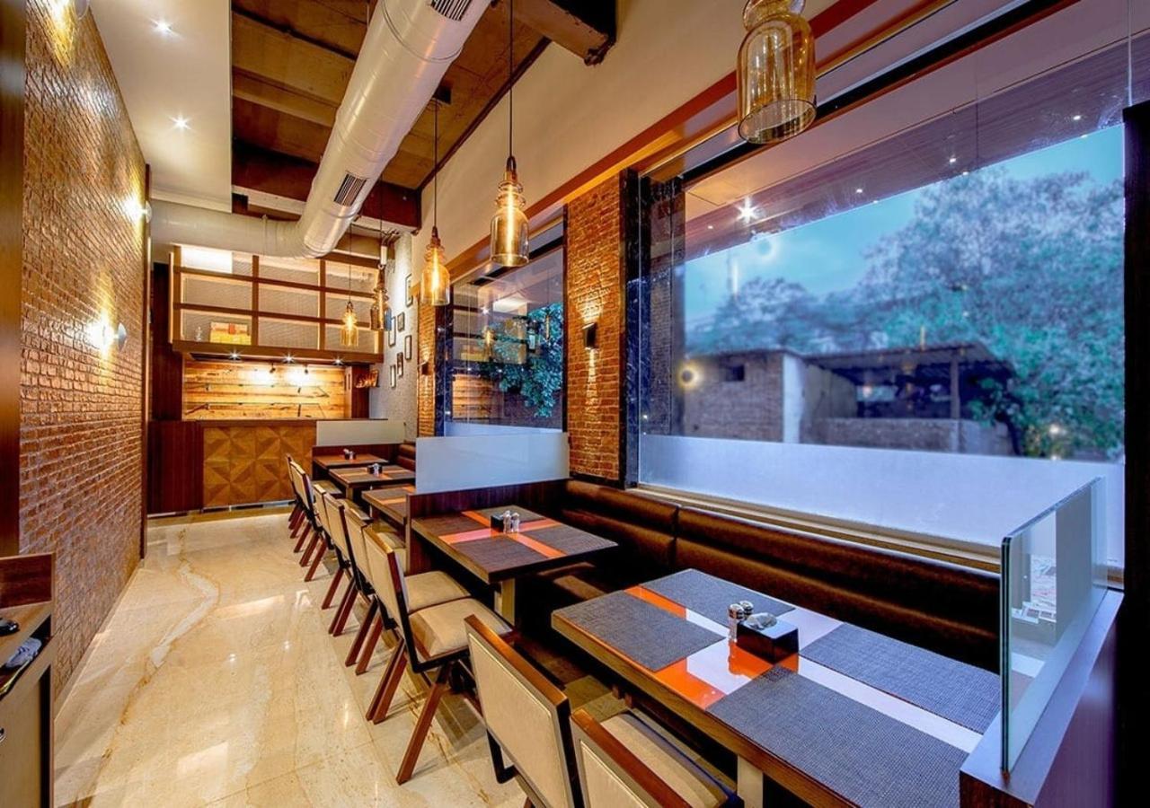Hotel Laxvas Thane Exterior photo